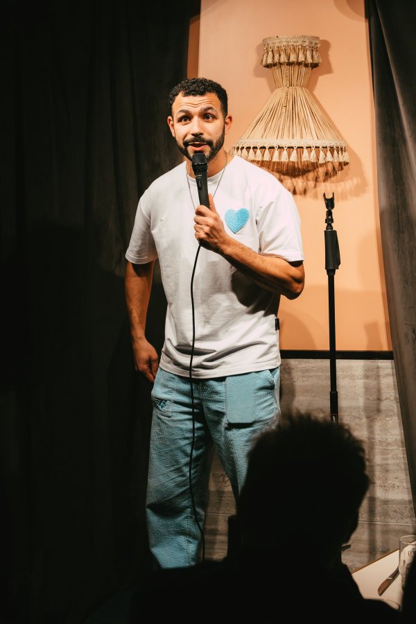 MALIK FARES SE MOUILLE